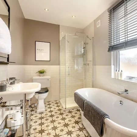 2 Bed In York Oc-94487 * York
